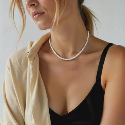 Parelketting met gouden detail – stijlvolle en tijdloze sieraden voor vrouwen
